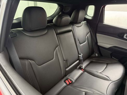 New 2026 Jeep Compass Limited image 20