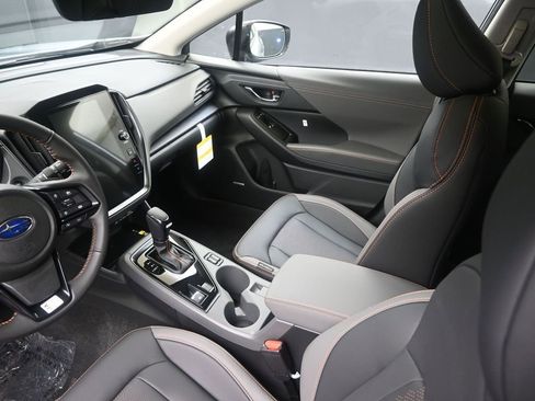 Certified 2025 Subaru Crosstrek 2.5i Limited w/ Crosstrek Mirror Package image 21