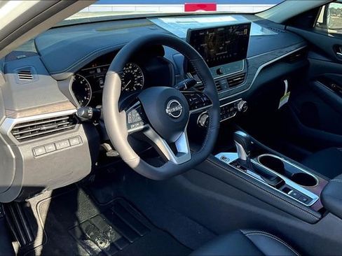 New 2025 Nissan Altima 2.5 SL image 6