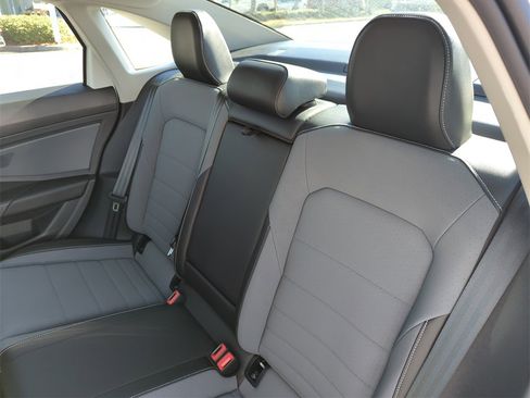 New 2026 Volkswagen Jetta SE image 29