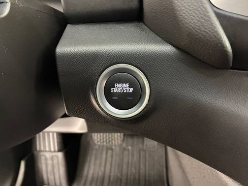 Certified 2024 GMC Terrain SLT w/ Infotainment Package II AWD/4WD image 24