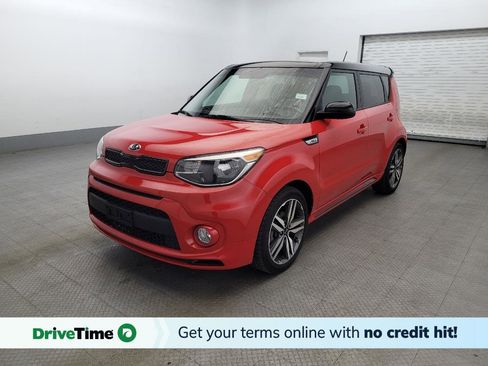 Used 2019 Kia Soul + image 1