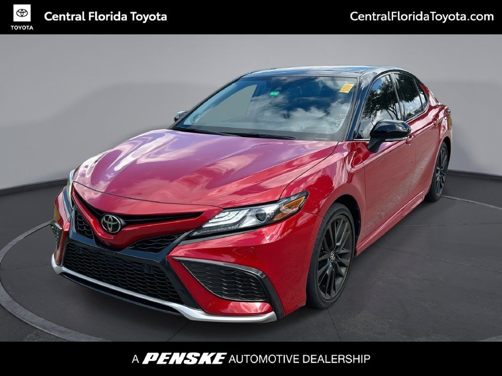 Used 2022 Toyota Camry XSE w/ Navigation Package FWD image 1