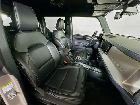 Used 2025 Ford Bronco Outer Banks AWD/4WD image 34