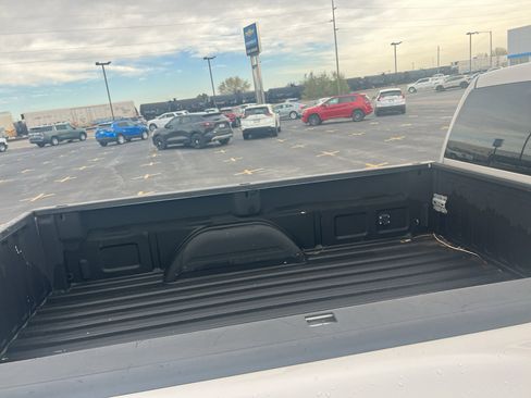 Used 2007 Chevrolet Silverado 3500 LT w/ Heavy-Duty Power Package image 4