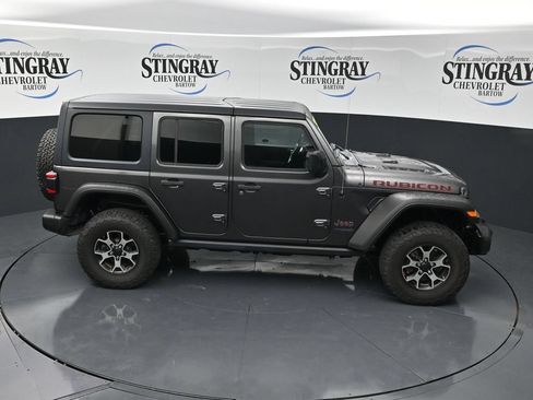 Used 2019 Jeep Wrangler Unlimited Rubicon w/ LED Lighting Group AWD/4WD image 28