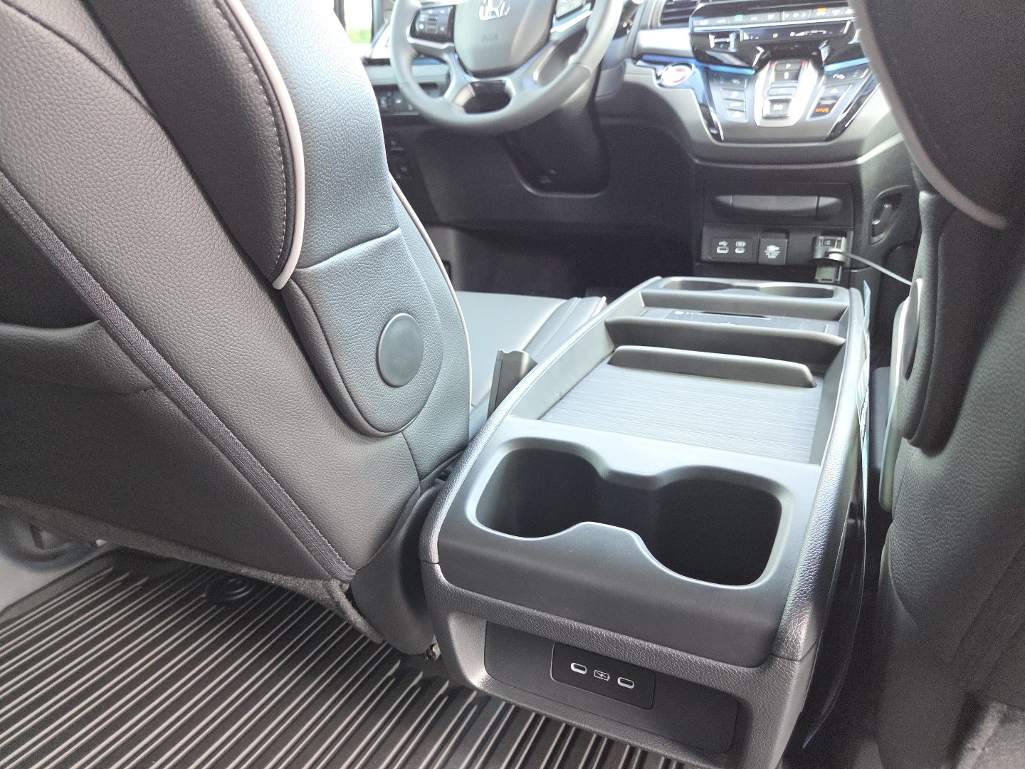 New 2027 Honda Odyssey Touring image 23