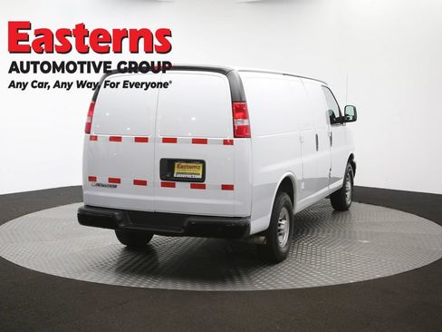 Used 2021 Chevrolet Express 2500 RWD image 36