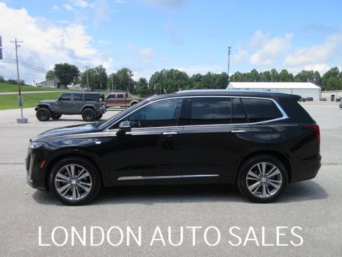 Used 2025 Cadillac XT6 Premium Luxury w/ Technology Package FWD image 3