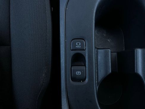 Used 2025 Toyota Corolla LE image 21