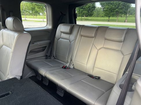 Used 2010 Honda Pilot EX-L image 17