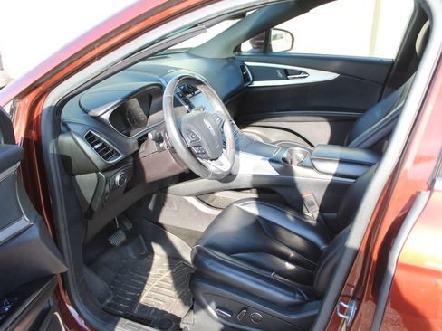Used 2016 Lincoln MKX Premiere FWD image 10