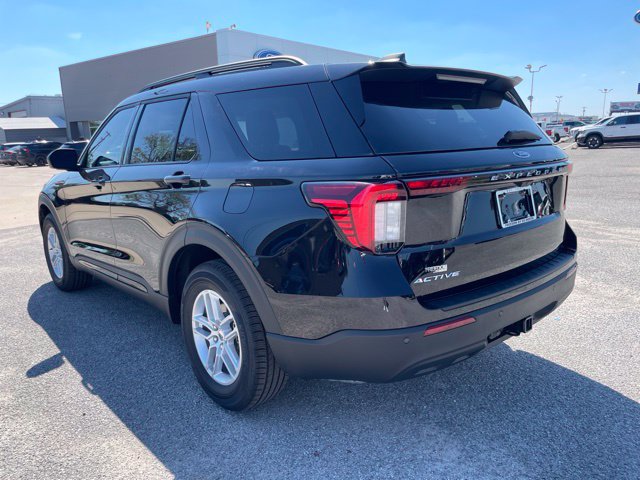New 2026 Ford Explorer Active RWD image 8