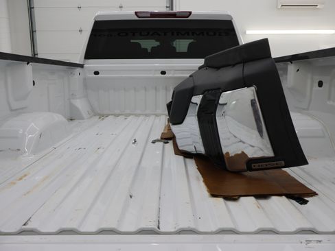 Used 2025 GMC Sierra 3500 SLE w/ SLE Convenience Package AWD/4WD image 29