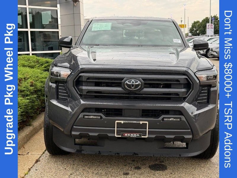 Used 2025 Toyota Tacoma SR5 AWD/4WD image 8