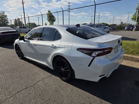 Used 2021 Toyota Camry XSE FWD image 7