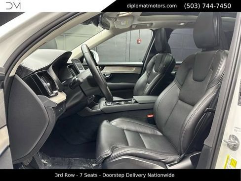 Used 2025 Volvo XC90 T8 Ultra w/ Protection Package Premier AWD/4WD image 17