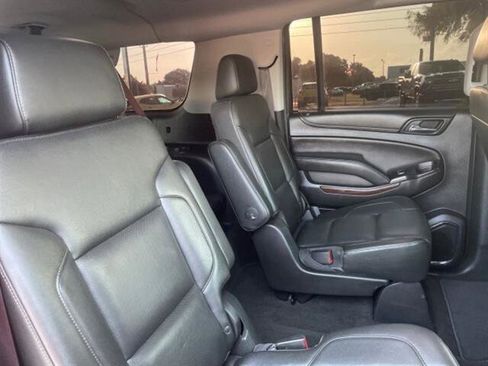 Used 2018 GMC Yukon XL SLT w/ Premium Edition image 14