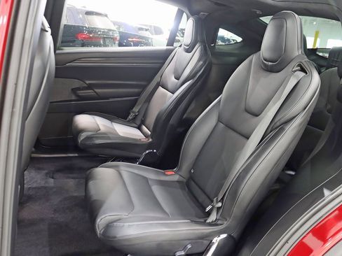 Used 2024 Tesla Model X Plaid image 29