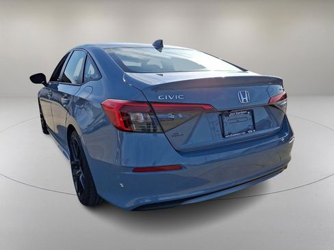 Used 2023 Honda Civic Sport image 8