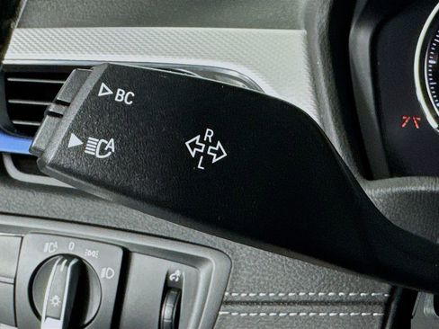 Used 2021 BMW X1 sDrive28i w/ M Sport Package image 12