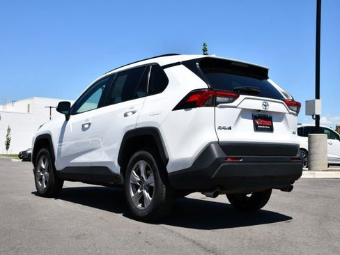 Used 2025 Toyota RAV4 XLE FWD image 5