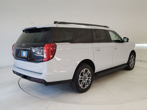 Certified 2025 Ford Expedition Max Active image 9