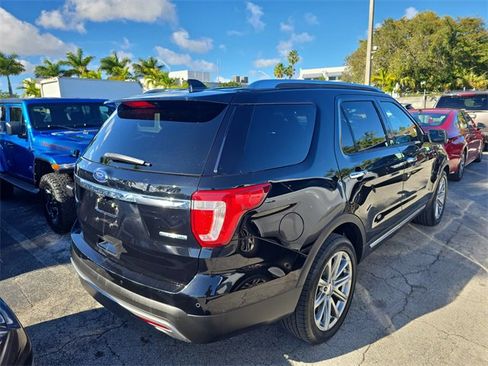 Used 2016 Ford Explorer Limited image 3