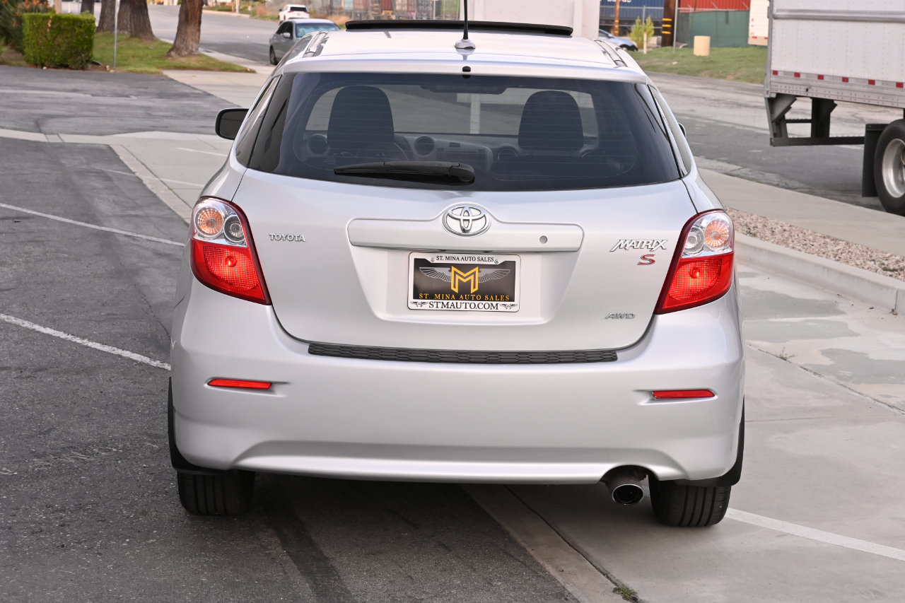 Used 2009 Toyota Matrix S AWD/4WD image 4