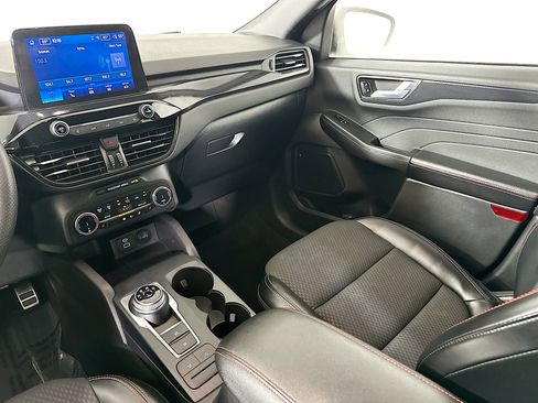 Used 2023 Ford Escape ST-Line image 21