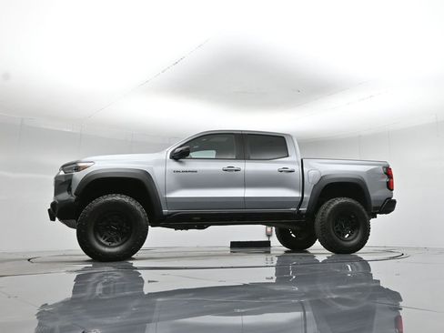 Used 2023 Chevrolet Colorado ZR2 w/ ZR2 Convenience Package III image 53