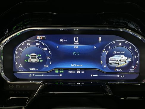 Used 2024 Chevrolet Silverado 1500 LT w/ Z71 Off-Road Package image 22