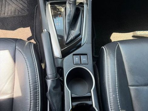 Used 2015 Toyota Corolla S Premium FWD image 24