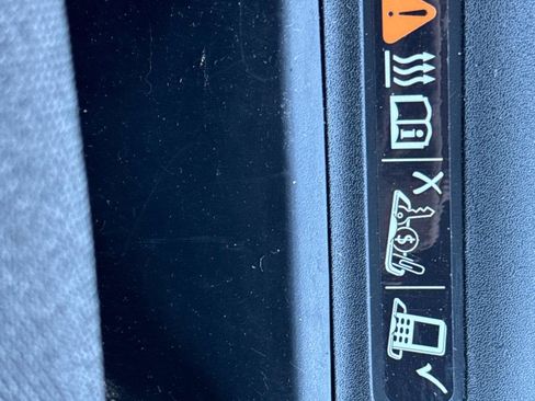 Used 2024 Honda Prologue EX image 19