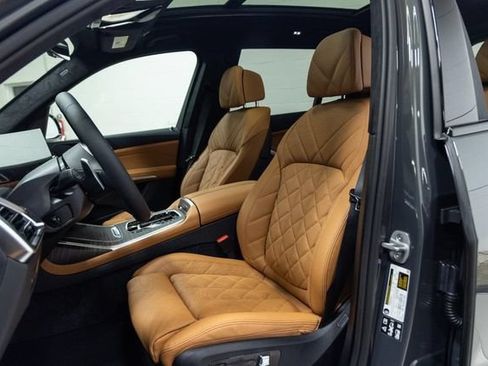 Used 2026 BMW X7 xDrive40i w/ M Sport Package AWD/4WD image 24