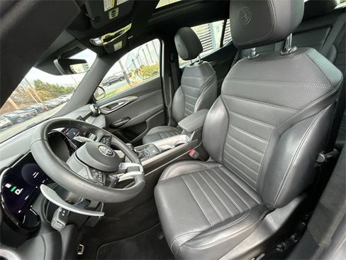 Used 2024 Alfa Romeo Tonale Veloce w/ Premium Interior Package image 15