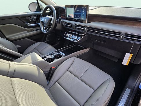 New 2026 Lincoln Corsair Reserve w/ Jet Appearance Package image 15