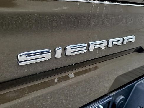 Used 2024 GMC Sierra 1500 AT4 w/ AT4 Preferred Package AWD/4WD image 29