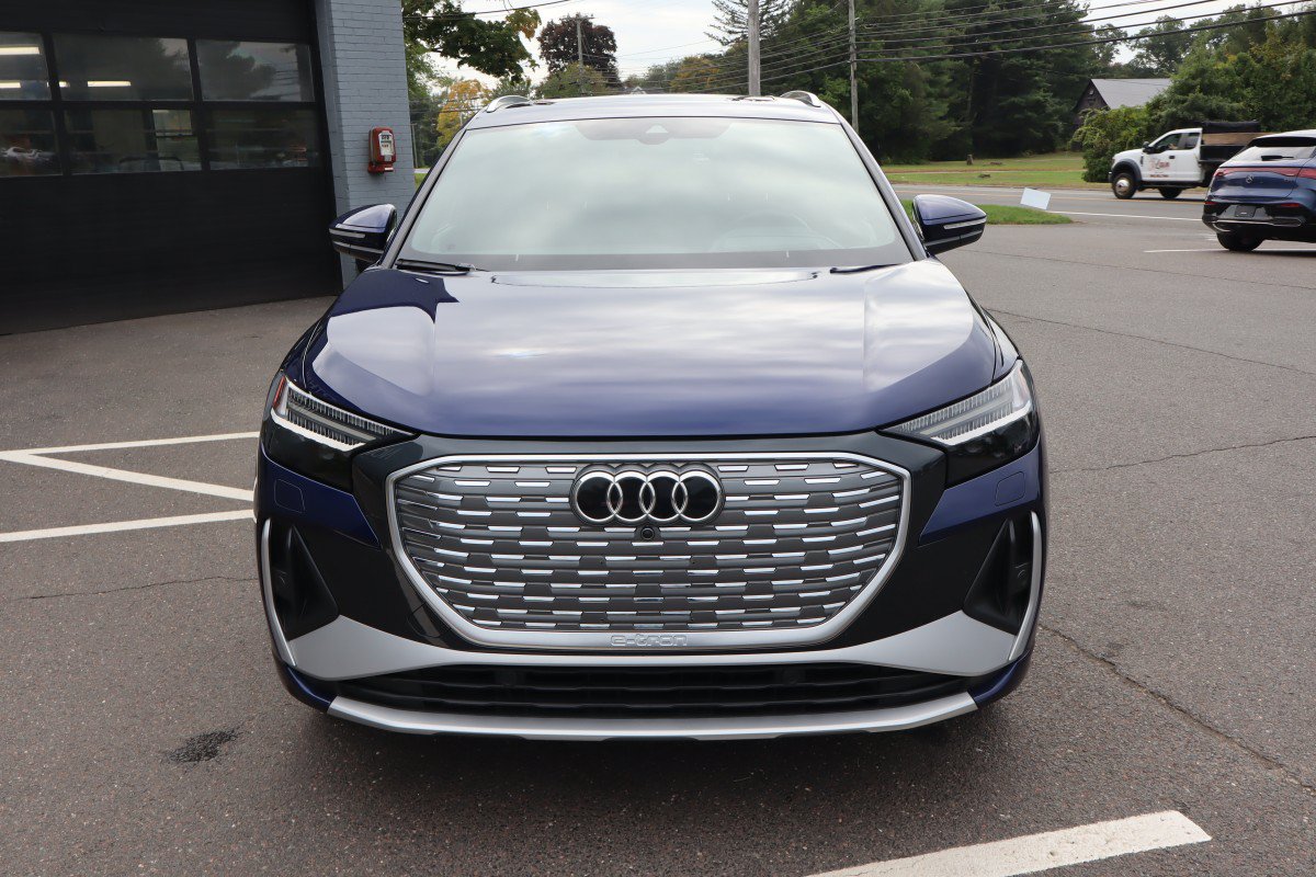 Used 2023 Audi Q4 e-tron Prestige AWD/4WD image 3