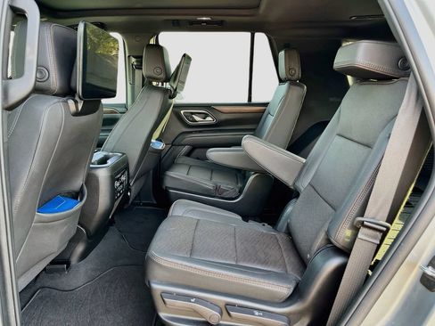 Used 2024 Chevrolet Tahoe High Country w/ Advanced Technology Package AWD/4WD image 25