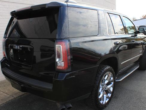 Used 2018 GMC Yukon SLT w/ HD Trailering Package image 9