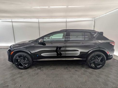 New 2026 Chevrolet Equinox EV RS image 3