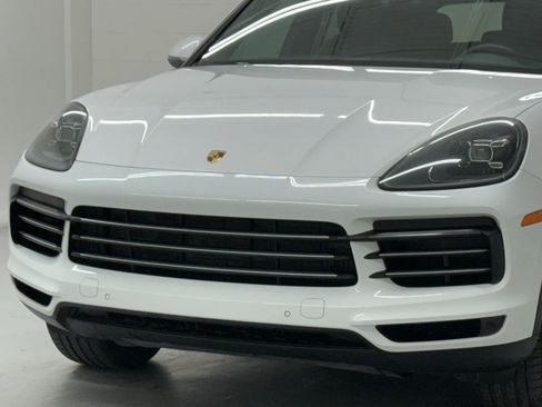 Used 2019 Porsche Cayenne Sport Utility 4D image 43