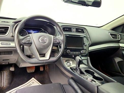 Used 2020 Nissan Maxima 3.5 S w/ Floor Mat Group FWD image 10