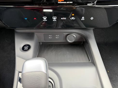 New 2026 Nissan Sentra SV w/ Floor Mat Package FWD image 20