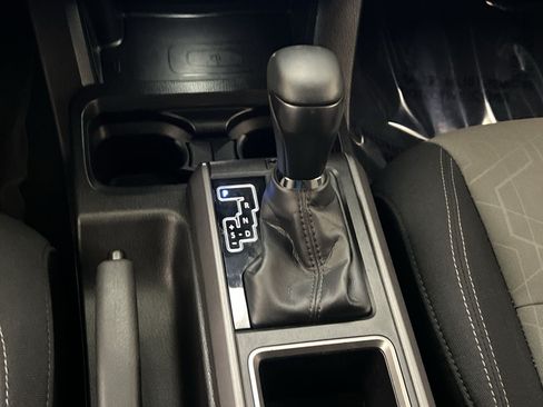 Used 2023 Toyota Tacoma TRD Sport AWD/4WD image 21