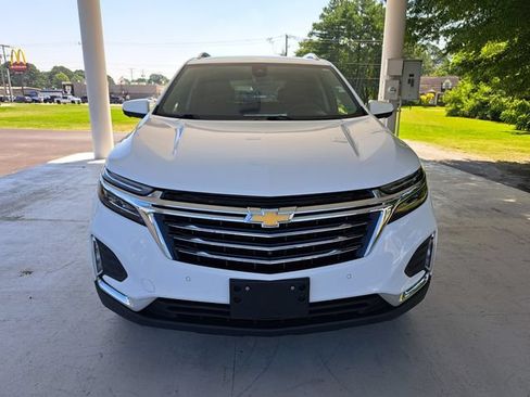 Used 2022 Chevrolet Equinox Premier AWD/4WD image 2