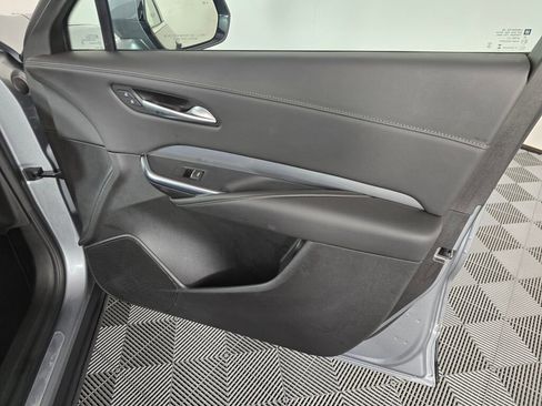 Used 2024 Cadillac XT4 Premium Luxury image 38