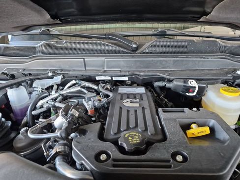 New 2026 RAM 2500 Laramie w/ Night Edition AWD/4WD image 21