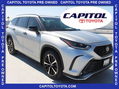Used 2022 Toyota Highlander XSE AWD/4WD image 1